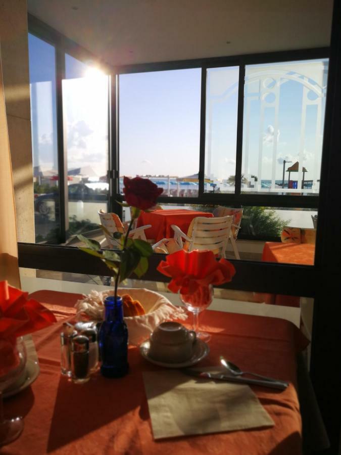 Hotel Silvana Bellaria-Igea Marina Buitenkant foto